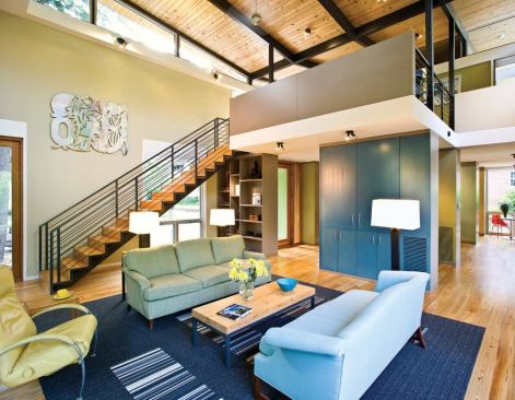 The steel structural frame allows an open interior for natural light and ventilation.