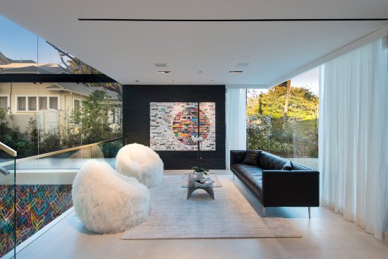 Georgina Avenue Santa Monica modern home living room