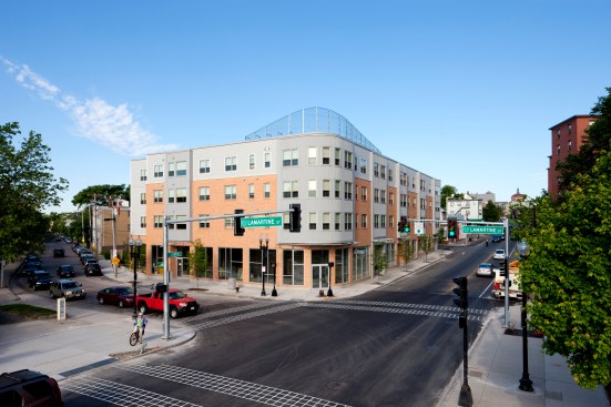 Located+across+Centre+St+from+Bromley+Heath+public+housing+and+the+Jackson+Square+MBTA+Station%2c+and+across+Lamartine+St+from+the+Southwest+Corridor+Park%2c+270+Centre+St+is+a+gateway+to+Hyde+Square+today%2c+and+anchors+the+new+sustainable+urban+village+envisioned+for+Jackson+Square.