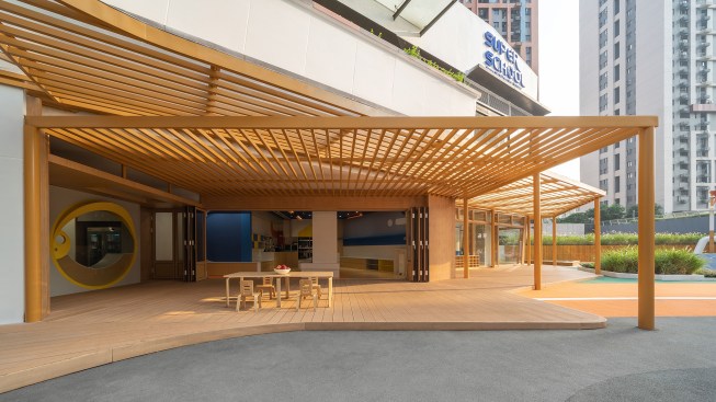 23_Outdoor Dining 01