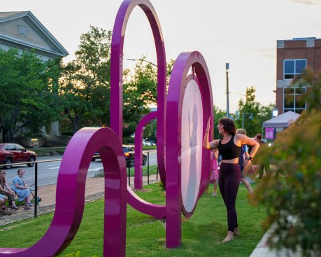 Local dance company puts on a improvisational dance performance. 