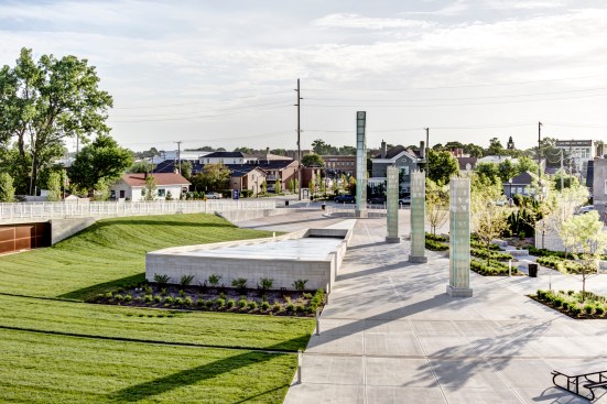 Park Overview, Light towers, shard and fountain