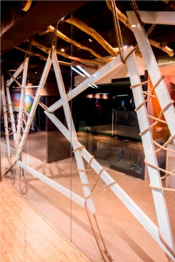 TRANSPARENCY
Glazed surfaces along with layers of metal frames allow sufficient transparency in the design.