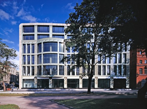 Business+House+Langenzipen