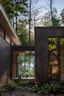 Hood Cliff Retreat 