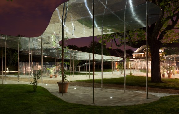 Serpentine+Gallery+Pavilion+2009%2c+designed+by+Kazuyo+Sejima+and+Ryue+Nishizawa+of+SANAA