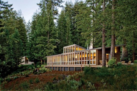 CUSTOM HOME  2010 CHDA  Private Residence, Sebastopol, Calif.  Merit Award / Less than 3,000 Square Feet  Turnbull Griffin Haesloop Architects, San Francisco    Architects Mary Griffin and Eric Haesloop placed this northern California house over a slight dip in the landscape, so that it acts as a bridge between two existing stands of redwoods.