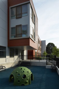 detail+playground+area