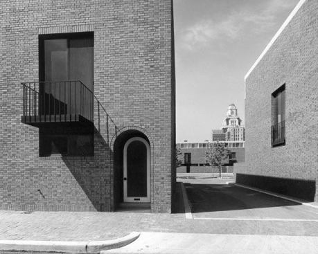 Townhouses+within+the+Society+Hill+development.