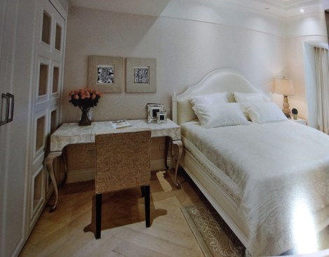 TRADITIONAL SUITE