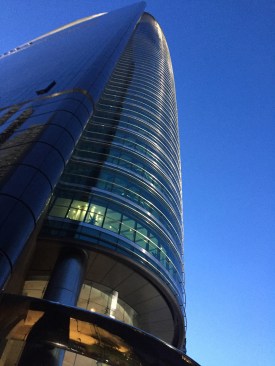 Podium levels with projecting windows