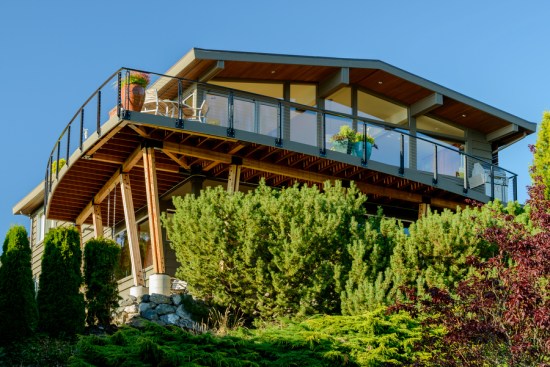 West Seattle residence with NanaWall
