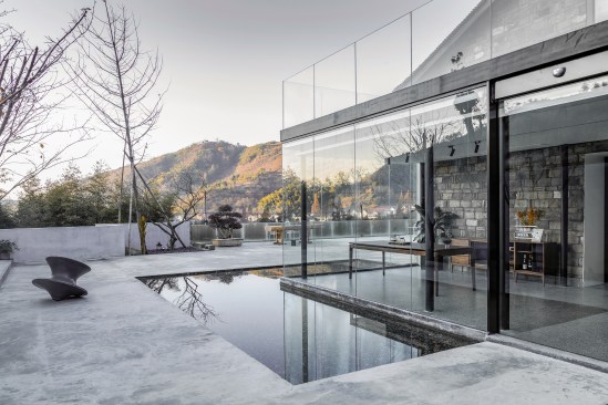 restaurant on the water