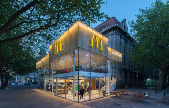 McDonald's Rotterdam - night view