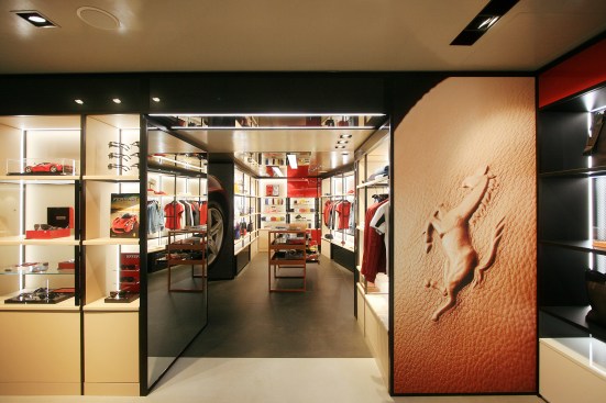 FERRARI STORE MILAN, DESIGN MASSIMO IOSA GHINI