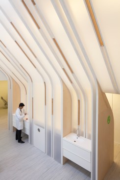 Lightwell%3a+Greater+Boston++Orthodontics%2c+Waltham%2c+Mass.%2c+by+Merge+Architects