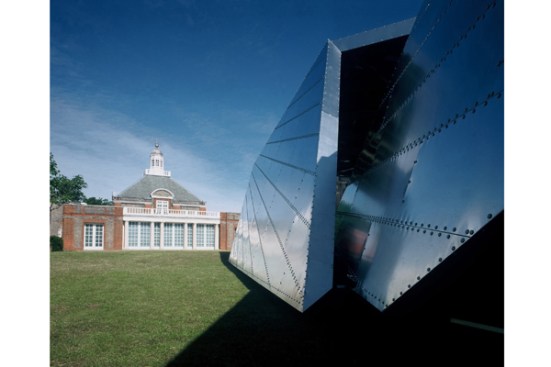 Serpentine+Gallery+Pavilion+2001+-+%22Eighteen+Turns%22+-+Designed+by+Daniel+Libeskind+with+Arup