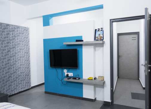 40’x50′ Plot Size 3 Floor Residence by Ashwin Architects
