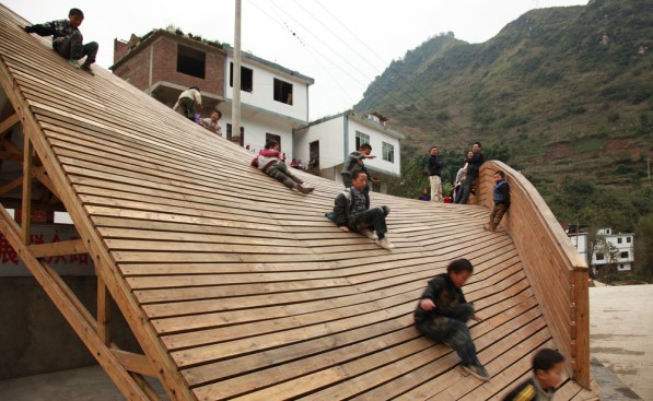 The roof provides an ideal surface for people watching on the plaza below.