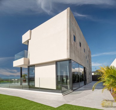 YS + 2 House, rear facade.