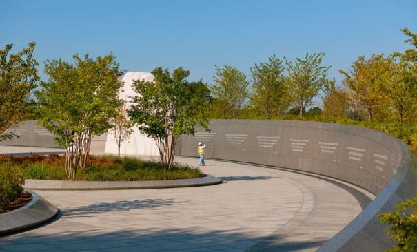 The Inscription Wall as seen during the day. It  features quotations from Dr. King's speeches from 1955 to 1968 on the subjects  of justice, democracy, hope, and love.