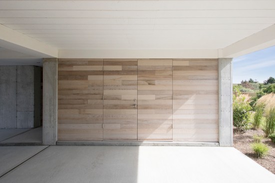 Ground level storage shed