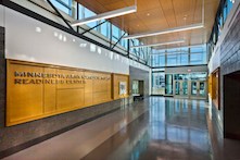 With an east-west orientation, the building takes full advantage of southern daylight exposure allowing unoccupied areas to power down during the workday.