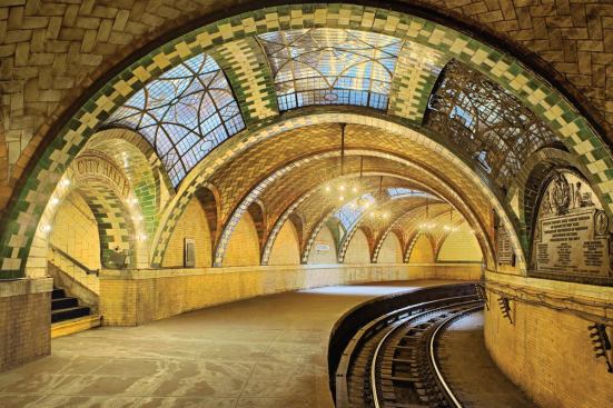 Guastavino tile vaults with polychrome glaze in the defunct City Hall Subway Station, New York. Architects: Heins and LaFarge (1904)
