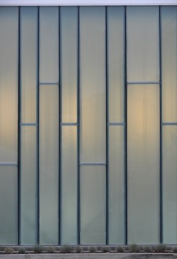Exterior+glass+detail