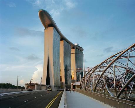To create a unique material identity for the SkyPark, the architects clad it in 9,000 metal-composite panels that, combined with its form, make the structure reminiscent of a bullet train.