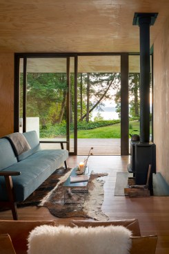 Hood Cliff Retreat 
