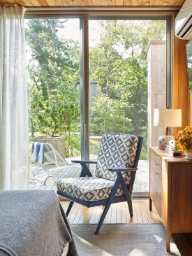 Bedroom detail