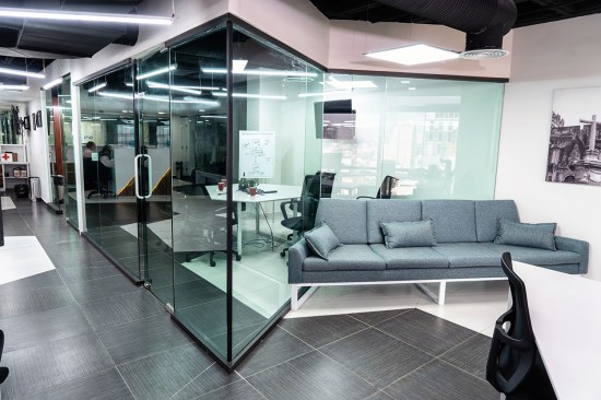 Oficinas Corporativas SF SYSTEMS - SPAZI Funcion Arquitectonica