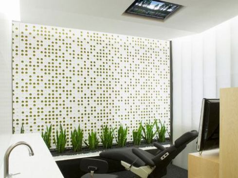 Washington Square Park Dental - San Francisco, California For this dentistry office located on the west edge of Washington Square Park in San Francisco, the main design goals involved maximizing the impression of space and length in the 1900-square-foot building and seamlessly bringing in elements of light and aesthetics from the exterior park all the way throughout the space.
Architect: Montalba Architects, Inc.