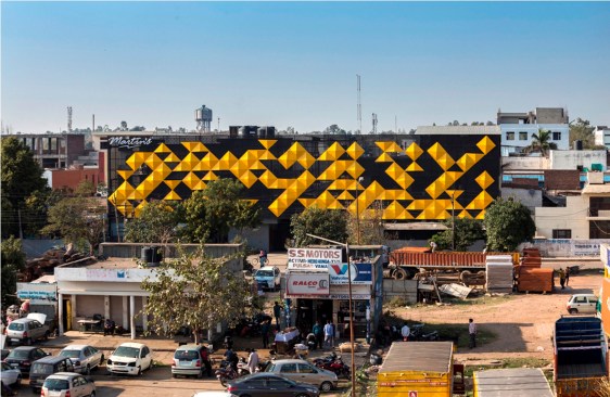 The design breaks the monotony of the surroundings