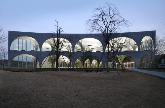 Tama Art University Library, Hachioji-shi, Tokyo, Japan, 2007.