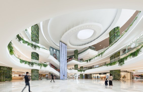 Summer – Main Event Atrium