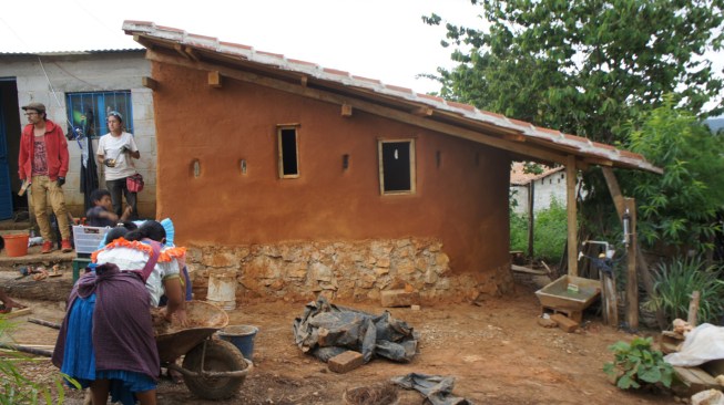 Centro comunitario “Mujeres y Maíz” y Cocinas Familiares - Juan Carlos Loyo Arquitectura