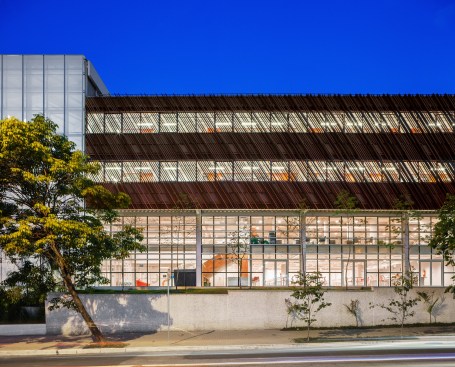 Pueri Domus Perdizes School  by Perkins&Will