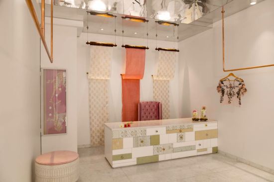 Overall color palette - white and pastels 