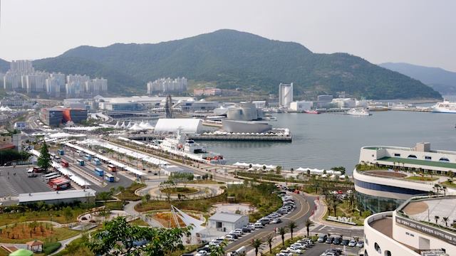The Yeosu Expo site in its larger context