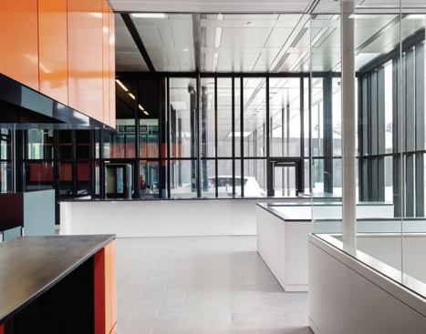 Interior+view%2c+looking+out+to+the+checkpoints.