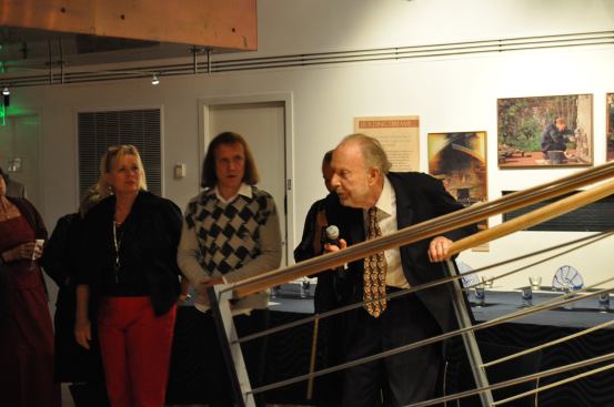 Eric Lloyd Wright introduces the Project Santaranta gallery at an opening on Sept. 21.