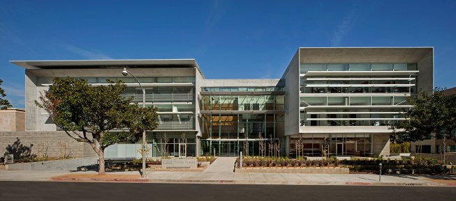 UCLA Outpatient Surgery and Oncology Center