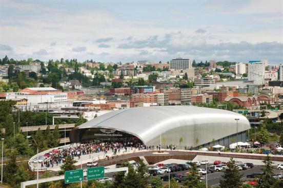 To+avoid+the+elongated+monotony+of+a+barrel+vault%2c+Alan+Grant+and+Large+Architecture+designed+the+sleek+shell+of+the+LeMay+Museum+with+an+irregular+form+that+recalls+the+hood+scoop+of+a+vintage+car.