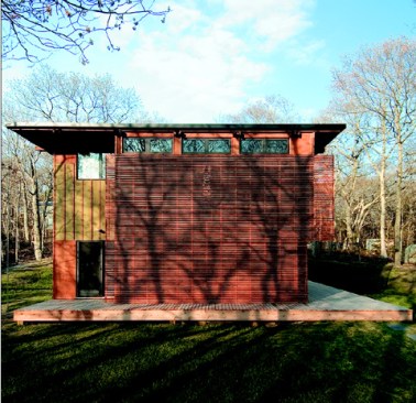 From file "058r2_ra_hws" entitled "CustomLess3.qxd" page 01