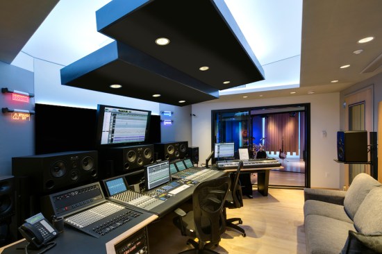 5.	Studio view towards ISO 2