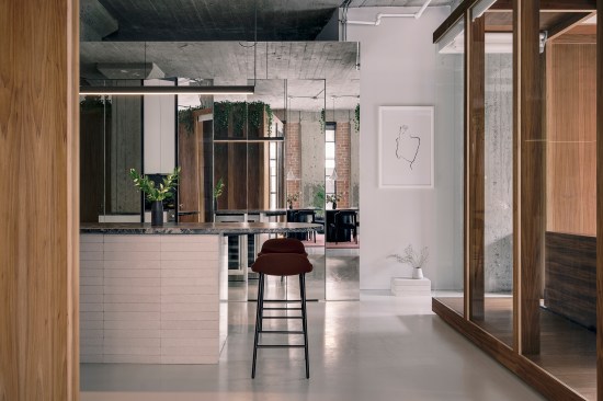 Between rooms to Kitchen