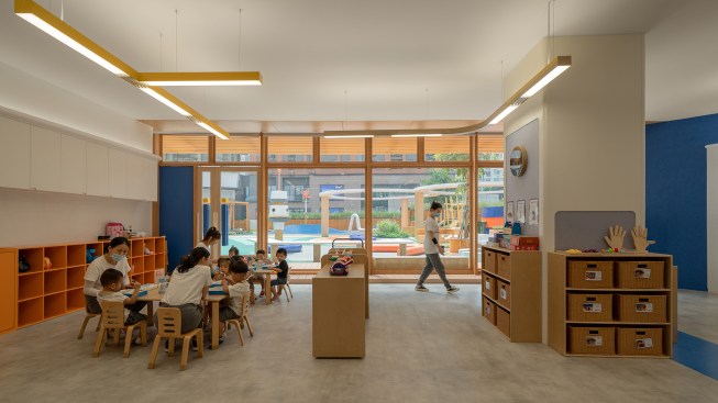 28_Classroom 02