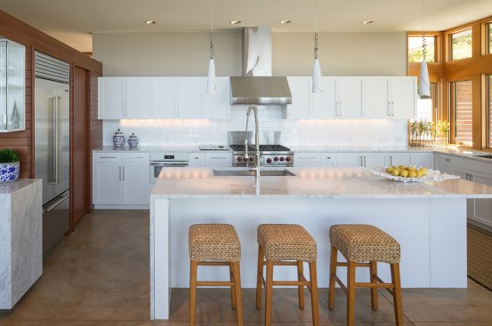 Seaview Escape kitchen